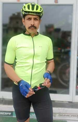 Use Aero Clothing to Cycle faster