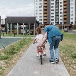 Sit And Walk to Teach Children How To Ride A Bike